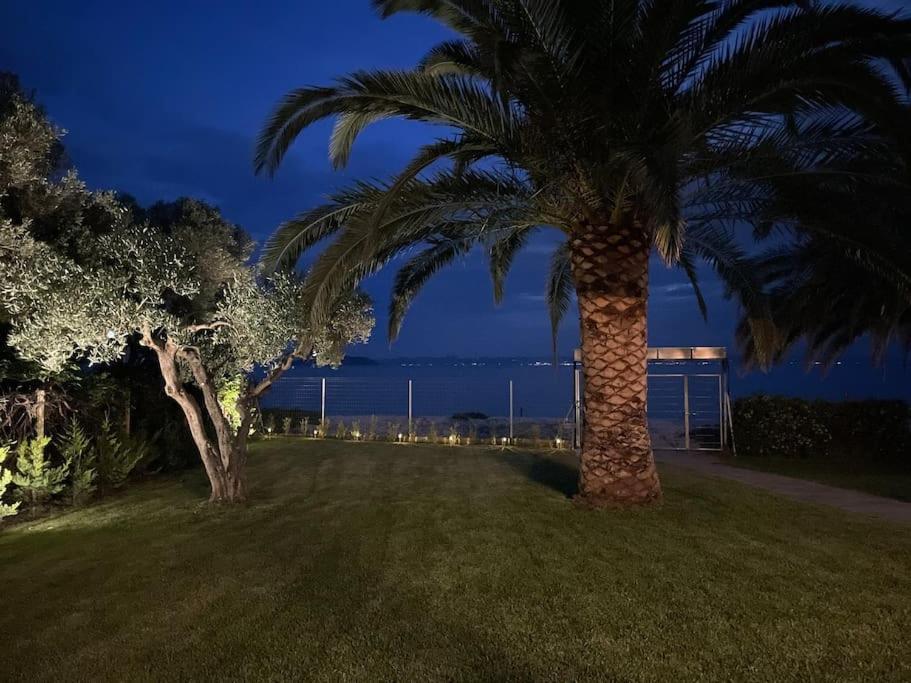 Παραθαλάσσια Βίλα Neos Marmaras Exterior photo